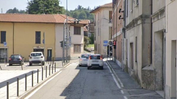 Travedona nuova viabilità camion