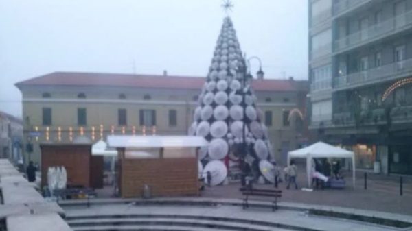 lonate natale pista pattinaggio