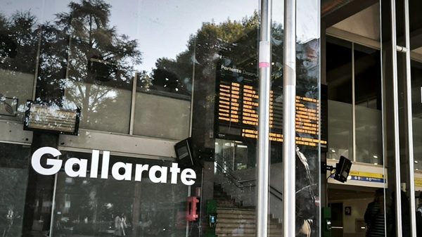 gallarate agenti polfer stazione