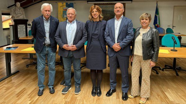 distretto commercio comuni confine