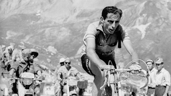 ciclismo pogacar coppi