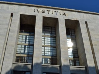 milano la russa archiviazione