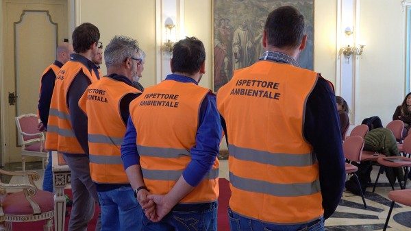 rifiuti varese ispettori ambientali