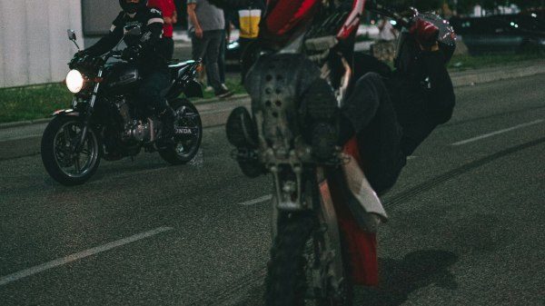 schiamazzi corse gavirate