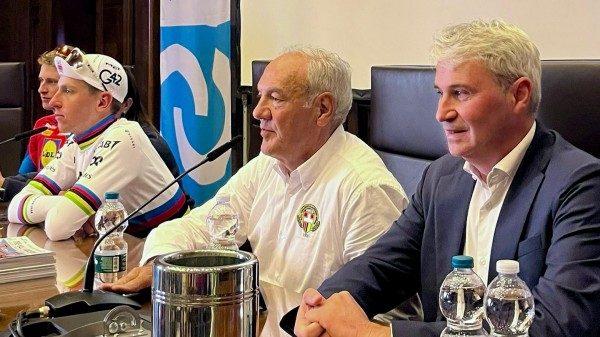 tre valli varese quadro perfetto