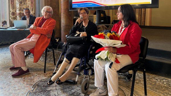 varese poesie angela molina