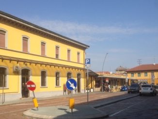 legnano stazione ferroviaria piazza butti