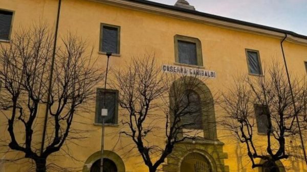 Varese caserma Garibaldi università