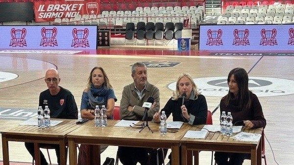 Varese School Cup Basket