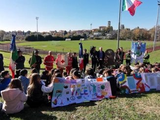 sumirago monumento bambini guerre 01