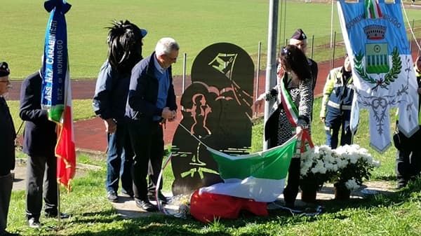 sumirago monumento bambini guerre 02