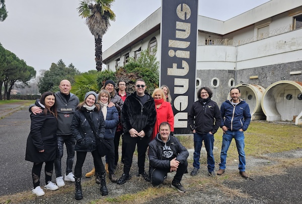 Cardano Nautilus discoteca abbandonata