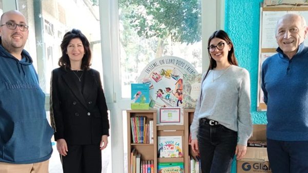 cerromaggiore scuola biblioteca dono