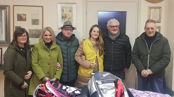 vanzaghello lionsclub caritas donazione