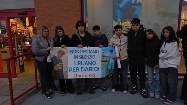 Novara indagini Dario spariti giovani