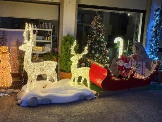 Cassano vetrine Natale negozi