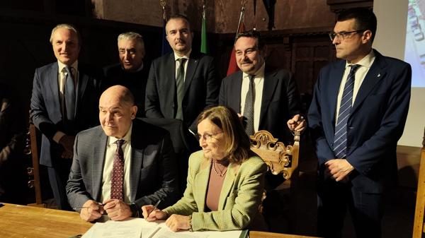 Novara fondi Ministero lavori