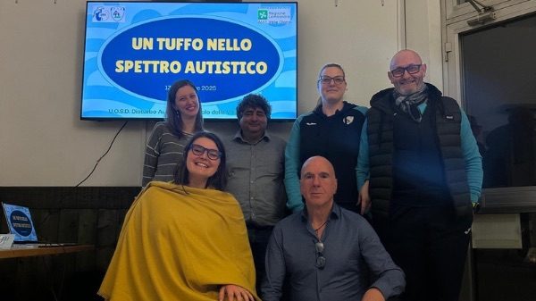 Busto autismo cuffie colorate