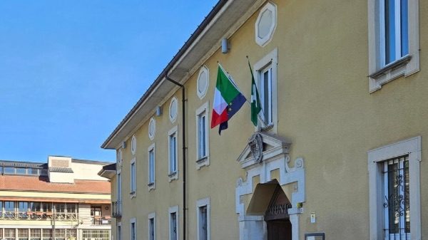Albizzate lavori centro sportivo