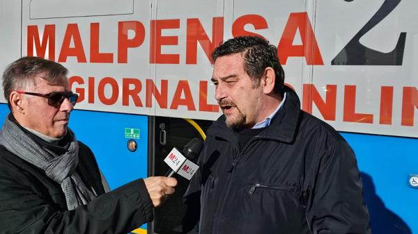 Novara sindaco Canelli bus