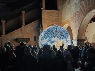 Novara Natale inaugurazione proiezioni