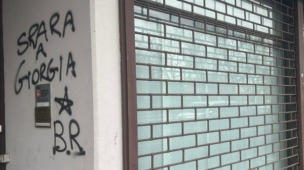 busto spara giorgia pd