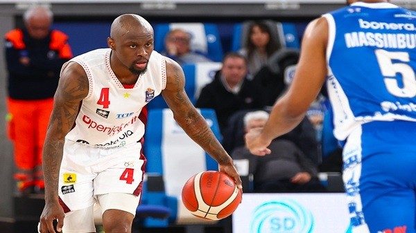 Tazè Moore Openjobmetis Varese
