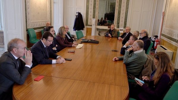 aime incontra parlamentari varesini