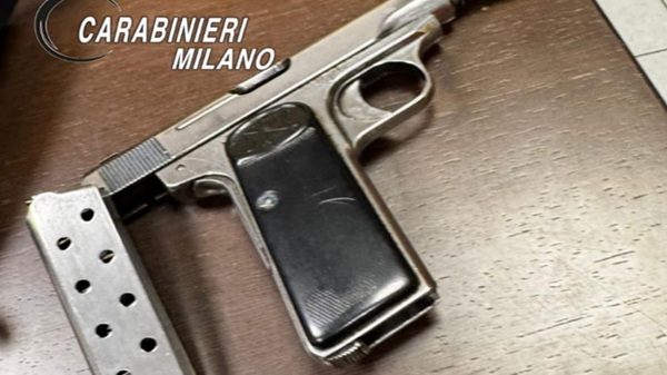 milano discoteca spari