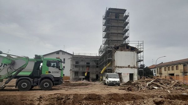 rescaldina lavori corte amigazzi