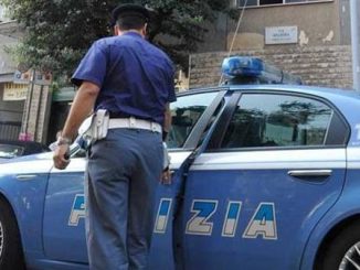 Novara donna accoltellata strada