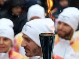 Novara Olimpiadi fiamma tedofori