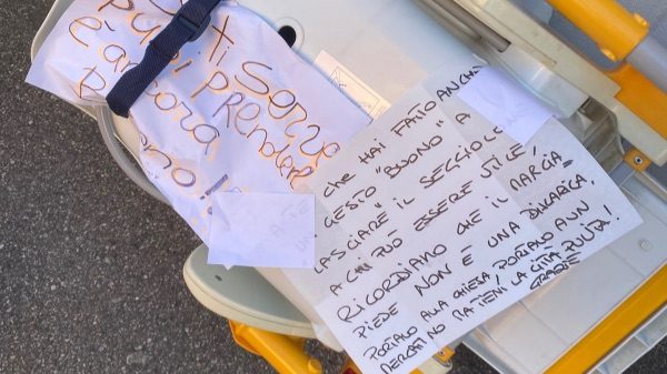 Gallarate degrado discarica strada