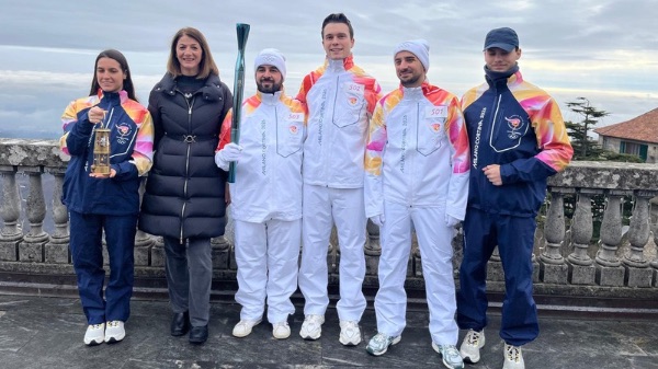 Varese olimpiadi invernali torcia