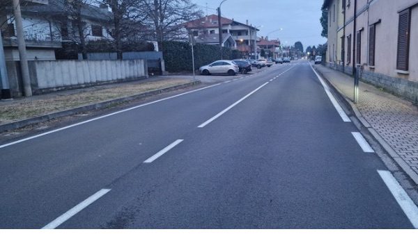 Olgiate fibra asfalto strada