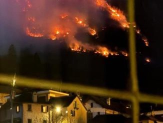 Crevoladossola incendio bosco piromane