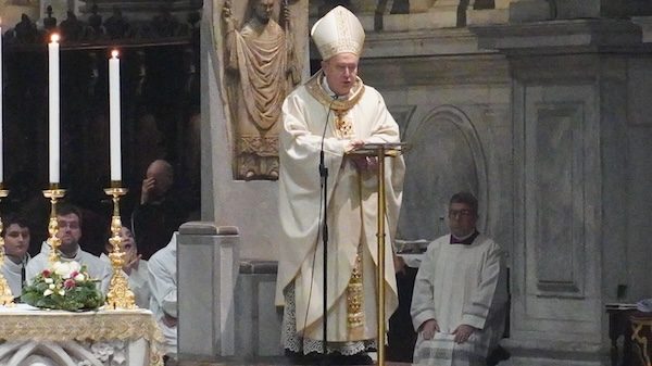 Como cardinale Oscar Cantoni