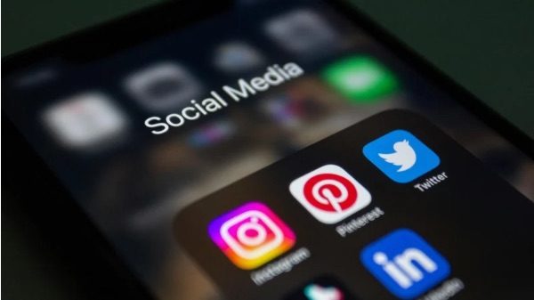 Sesto Calende social politica