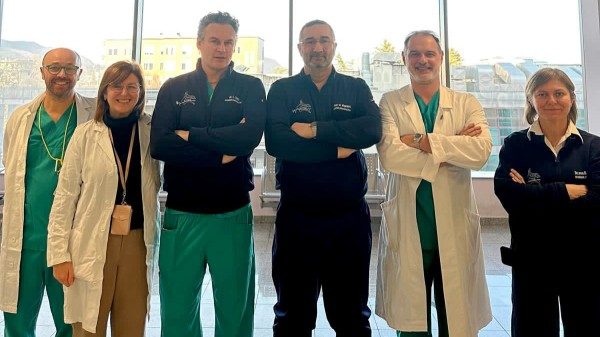 campania varese tumore 13enne