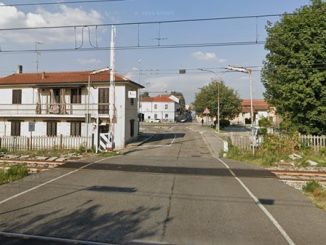 passaggio livello parabiago via battisti