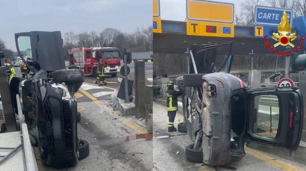 Gallarate auto ribaltata casello