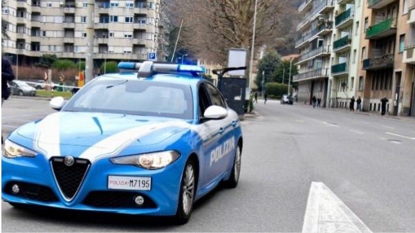 Como auto parcheggiate danni