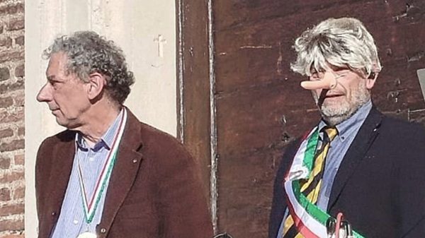 samarate sindaco pinocchio cenci