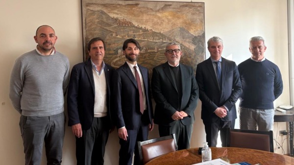 canottaggio varese rinnovato comitato