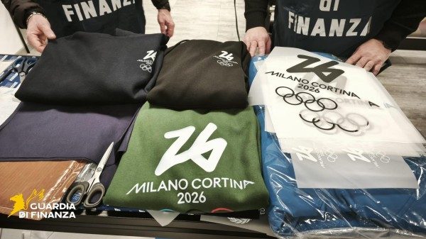 milano cortina felpe taroccate
