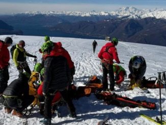 salvato sciatore soccorso alpino