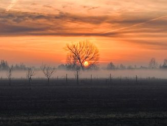 sereno pianura nubi nebbia