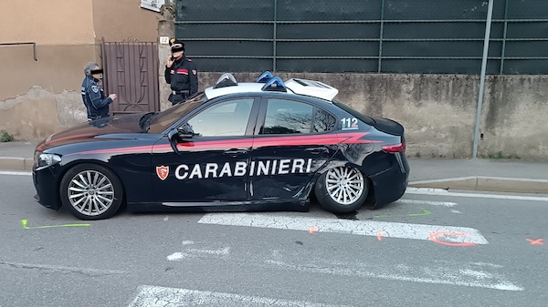 Cardano incidente auto carabinieri