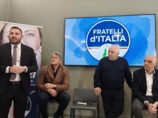 Novara mozione De Grandis sfiducia