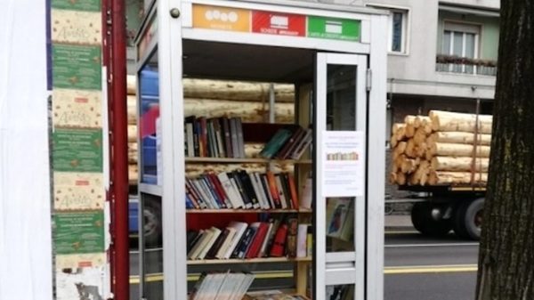 cassano biblioteca cabina telefonica